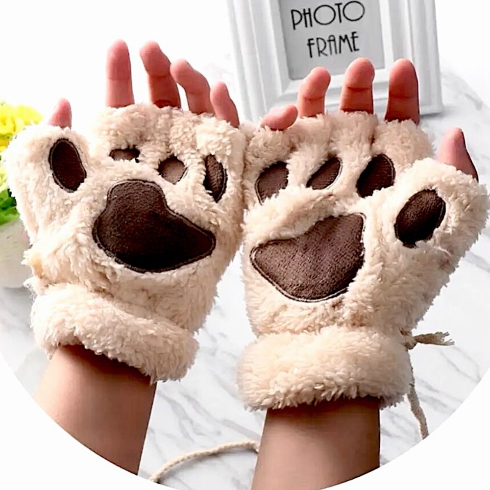 Beige cat paw🐾 fingerless furry gloves